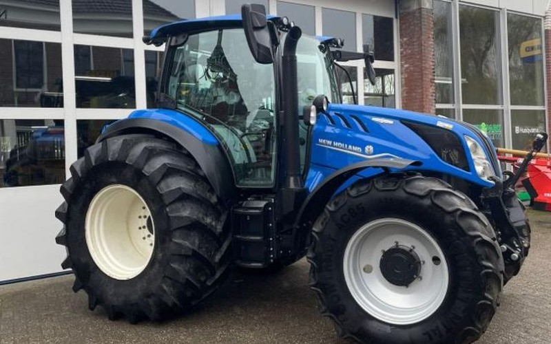 Aflevering New Holland T5.140 Auto Command