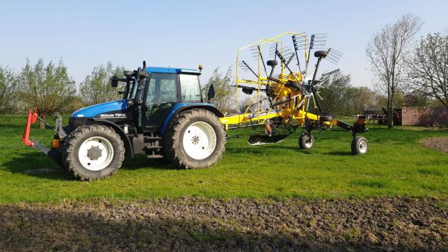 New Holland/ Kongskilde R820 Wigboldus