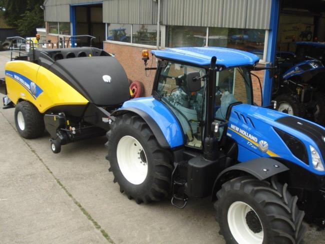 New Holland BB 1290 Stukje