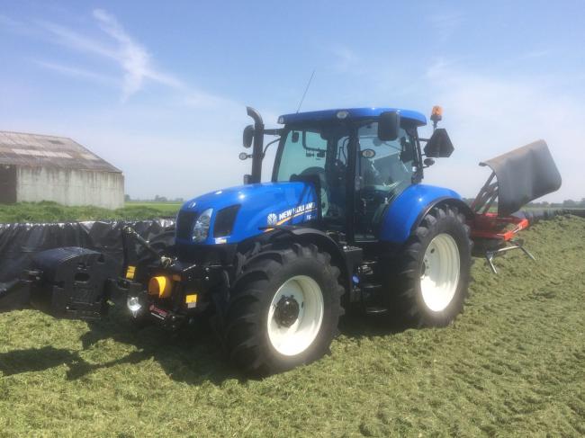 New Holland T6.155 EC de Roo 