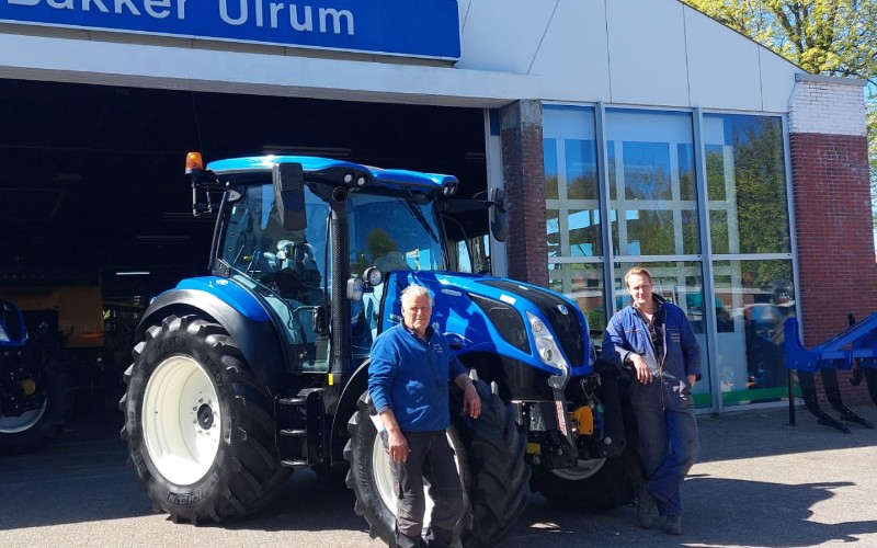 Afgeleverd New Holland T5.120 DynamicCommand !!