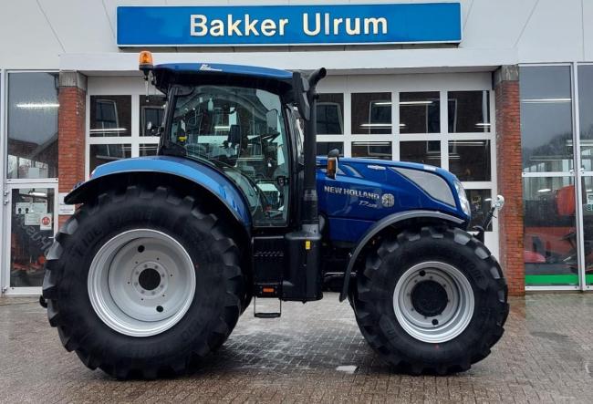 New Holland T7.225 Auto Command Huizing Zeerijp