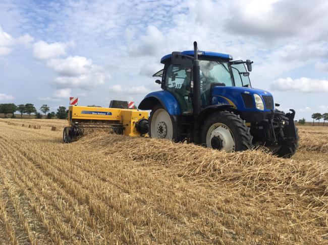 New Holland BC-5070 afgeleverd aan MTS v/d Eijnden