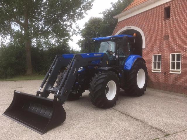 New Holland T7.210 met Quicke lader afgeleverd