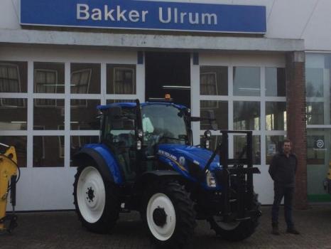 New Holland T5.95 Waddenpracht
